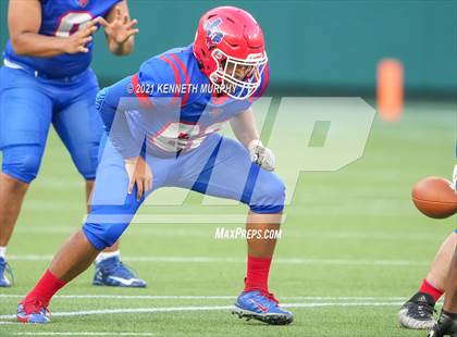 Thumbnail 3 in Sam Houston vs Lakeview Centennial photogallery.