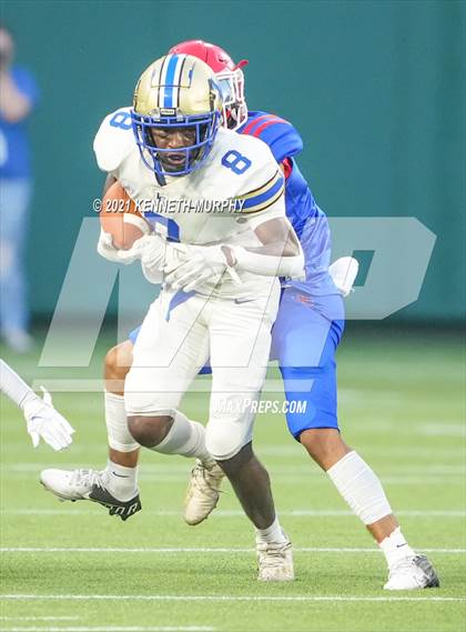 Thumbnail 2 in Sam Houston vs Lakeview Centennial photogallery.