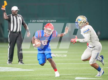 Thumbnail 2 in Sam Houston vs Lakeview Centennial photogallery.