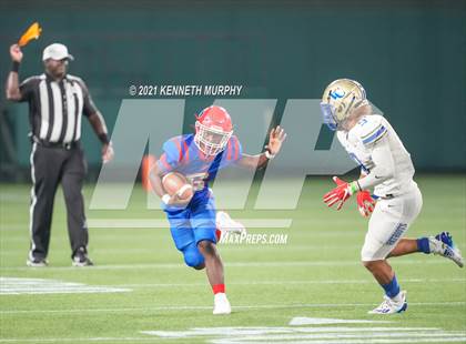Thumbnail 1 in Sam Houston vs Lakeview Centennial photogallery.