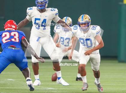 Thumbnail 2 in Sam Houston vs Lakeview Centennial photogallery.