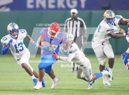 Thumbnail 3 in Sam Houston vs Lakeview Centennial photogallery.