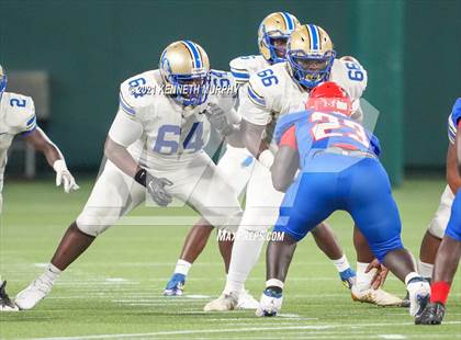 Thumbnail 2 in Sam Houston vs Lakeview Centennial photogallery.