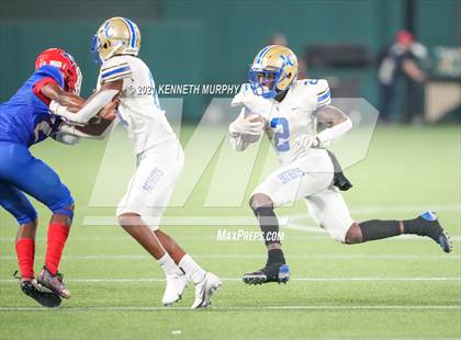 Thumbnail 2 in Sam Houston vs Lakeview Centennial photogallery.