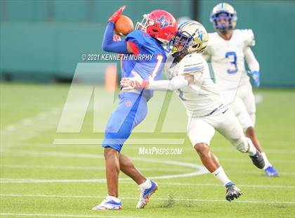 Thumbnail 1 in Sam Houston vs Lakeview Centennial photogallery.