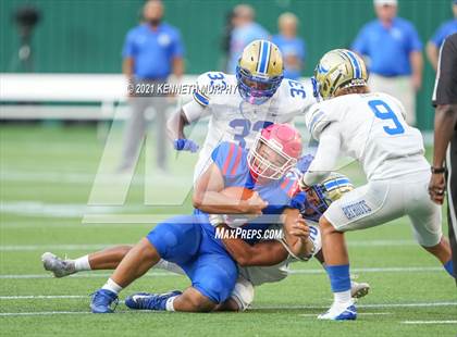 Thumbnail 2 in Sam Houston vs Lakeview Centennial photogallery.