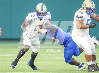 Thumbnail 3 in Sam Houston vs Lakeview Centennial photogallery.