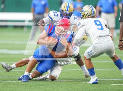 Thumbnail 3 in Sam Houston vs Lakeview Centennial photogallery.