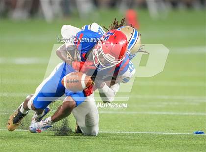 Thumbnail 3 in Sam Houston vs Lakeview Centennial photogallery.