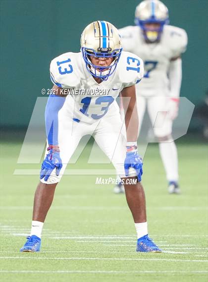Thumbnail 3 in Sam Houston vs Lakeview Centennial photogallery.