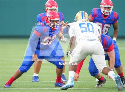Thumbnail 3 in Sam Houston vs Lakeview Centennial photogallery.