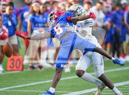 Thumbnail 2 in Sam Houston vs Lakeview Centennial photogallery.