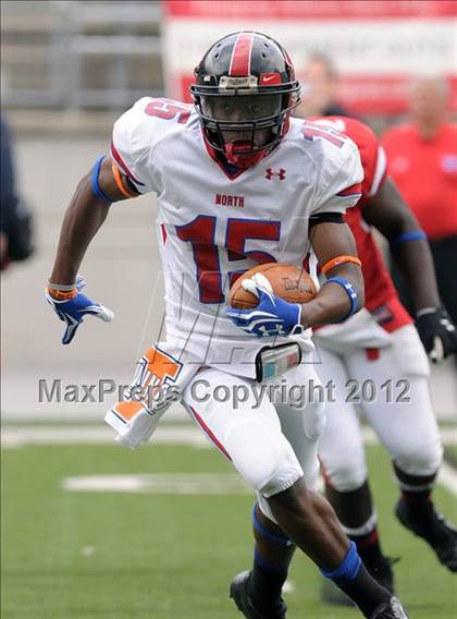 Thumbnail 2 in OHSFCA All-Star Game (Ohio North vs. Ohio South) photogallery.