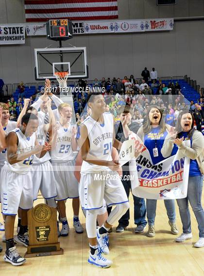 Thumbnail 3 in Guy-Perkins vs Shirley  (AAA 1A Final) photogallery.