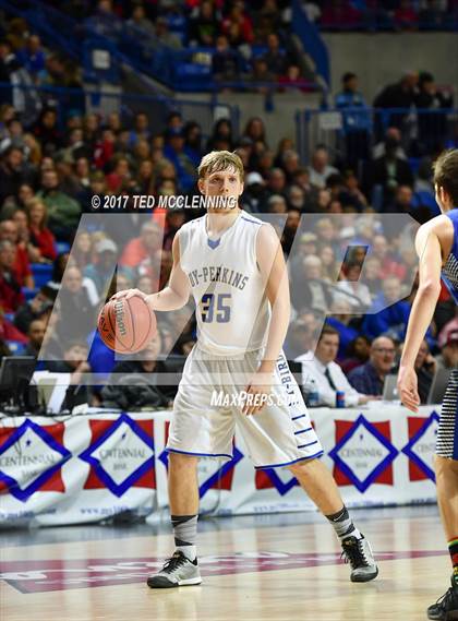 Thumbnail 2 in Guy-Perkins vs Shirley  (AAA 1A Final) photogallery.