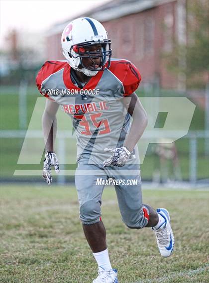 Thumbnail 2 in Jo Byrns @ RePublic photogallery.