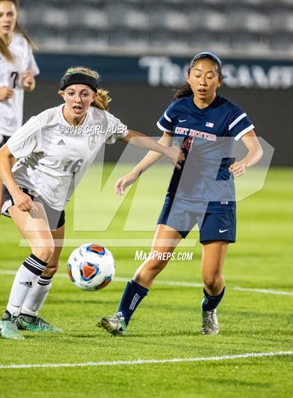 Thumbnail 2 in Jefferson Academy vs. Kent Denver (CHSAA 3A Final) photogallery.