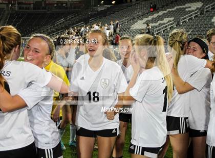 Thumbnail 2 in Jefferson Academy vs. Kent Denver (CHSAA 3A Final) photogallery.
