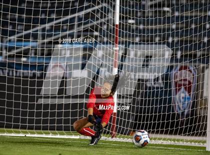 Thumbnail 2 in Jefferson Academy vs. Kent Denver (CHSAA 3A Final) photogallery.