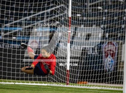 Thumbnail 2 in Jefferson Academy vs. Kent Denver (CHSAA 3A Final) photogallery.