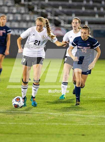 Thumbnail 1 in Jefferson Academy vs. Kent Denver (CHSAA 3A Final) photogallery.