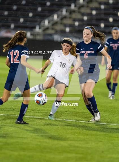 Thumbnail 2 in Jefferson Academy vs. Kent Denver (CHSAA 3A Final) photogallery.