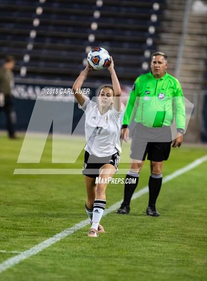 Thumbnail 2 in Jefferson Academy vs. Kent Denver (CHSAA 3A Final) photogallery.