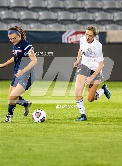 Thumbnail 2 in Jefferson Academy vs. Kent Denver (CHSAA 3A Final) photogallery.