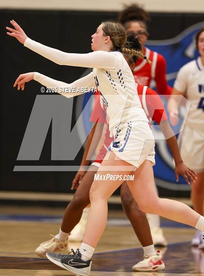 Thumbnail 2 in Regis Jesuit @ Grandview photogallery.
