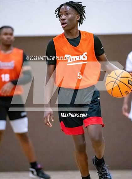 Thumbnail 2 in New Life Christian Academy vs Sandhills photogallery.