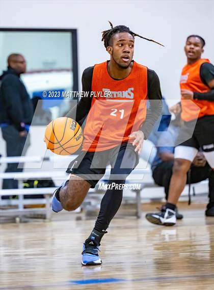 Thumbnail 2 in New Life Christian Academy vs Sandhills photogallery.