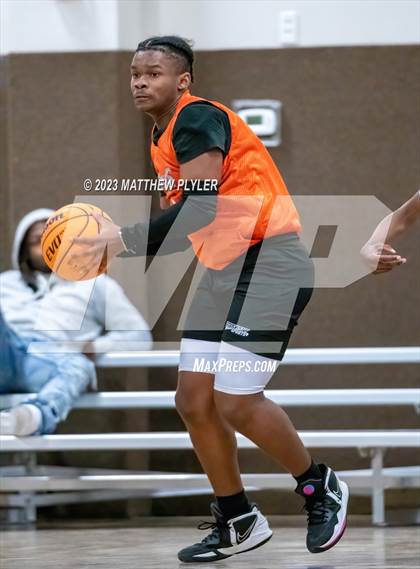 Thumbnail 2 in New Life Christian Academy vs Sandhills photogallery.