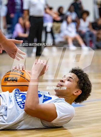 Thumbnail 1 in New Life Christian Academy vs Sandhills photogallery.