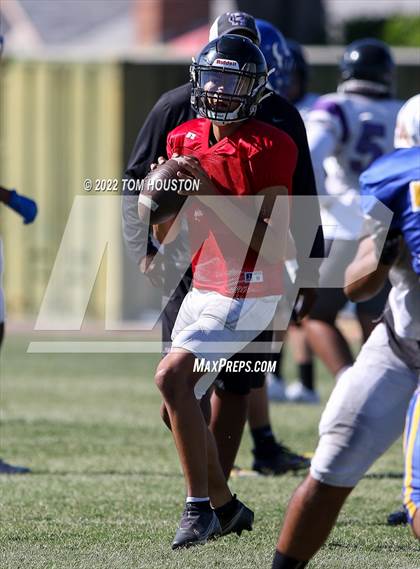 Thumbnail 1 in Bishop Amat vs Rancho Cucamonga (Scrimmage) photogallery.