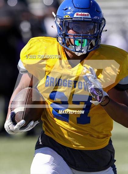 Thumbnail 1 in Bishop Amat vs Rancho Cucamonga (Scrimmage) photogallery.