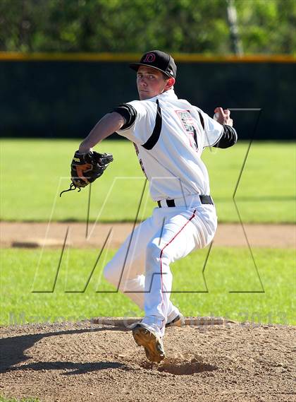 Thumbnail 3 in DuBois vs. Seneca Valley (PIAA Class AAAA First Round) photogallery.