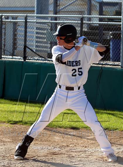 Thumbnail 3 in DuBois vs. Seneca Valley (PIAA Class AAAA First Round) photogallery.