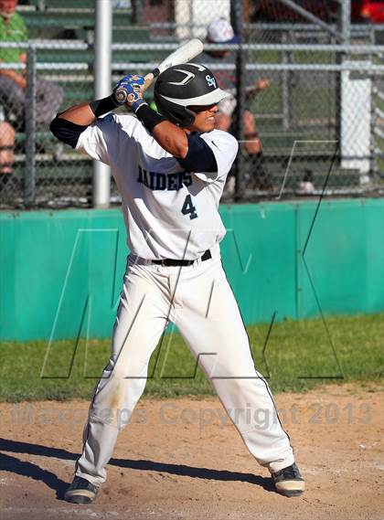 Thumbnail 1 in DuBois vs. Seneca Valley (PIAA Class AAAA First Round) photogallery.