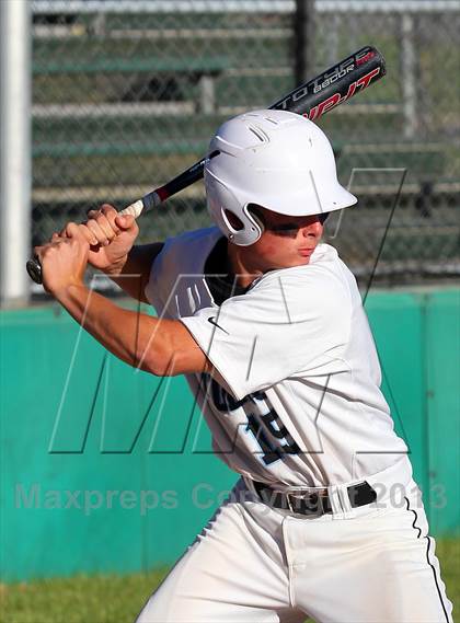 Thumbnail 1 in DuBois vs. Seneca Valley (PIAA Class AAAA First Round) photogallery.