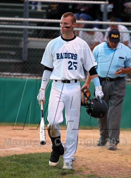 Thumbnail 1 in DuBois vs. Seneca Valley (PIAA Class AAAA First Round) photogallery.