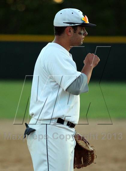 Thumbnail 1 in DuBois vs. Seneca Valley (PIAA Class AAAA First Round) photogallery.