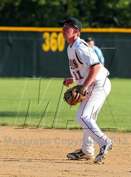 Thumbnail 1 in DuBois vs. Seneca Valley (PIAA Class AAAA First Round) photogallery.