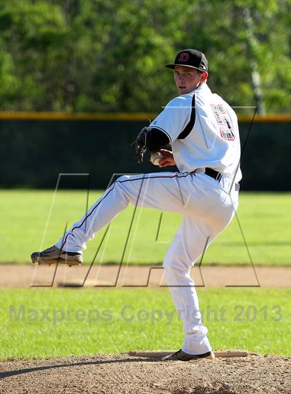 Thumbnail 1 in DuBois vs. Seneca Valley (PIAA Class AAAA First Round) photogallery.
