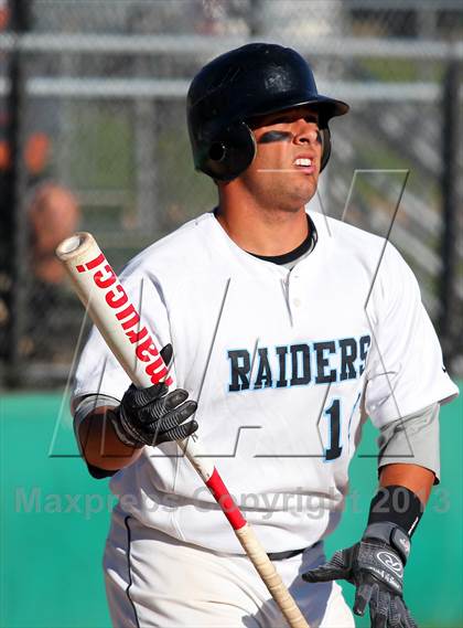 Thumbnail 1 in DuBois vs. Seneca Valley (PIAA Class AAAA First Round) photogallery.