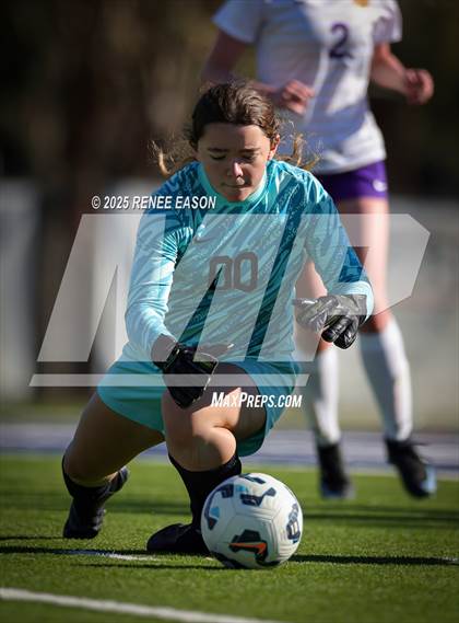 Thumbnail 2 in Byrd vs Archbishop Hannan (Flyer Invitational) photogallery.