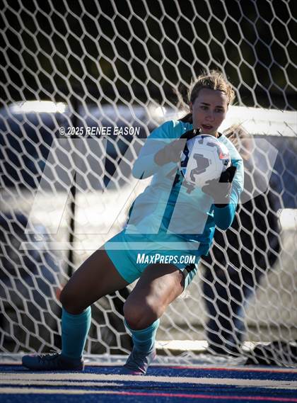 Thumbnail 2 in Byrd vs Archbishop Hannan (Flyer Invitational) photogallery.