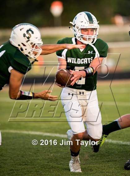 Thumbnail 1 in Ponder @ Santo (Homecoming) photogallery.