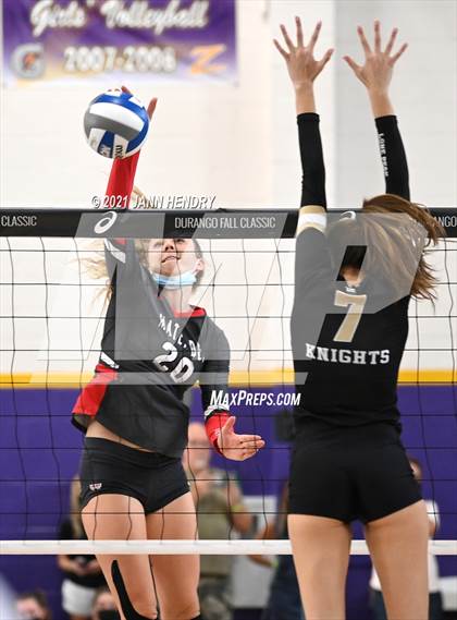 Thumbnail 1 in Mater Dei vs. Lone Peak (Durango Fall Classic) photogallery.