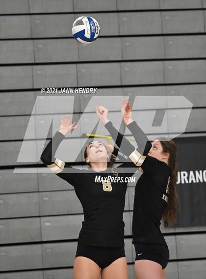 Thumbnail 1 in Mater Dei vs. Lone Peak (Durango Fall Classic) photogallery.