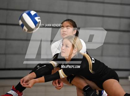 Thumbnail 1 in Mater Dei vs. Lone Peak (Durango Fall Classic) photogallery.